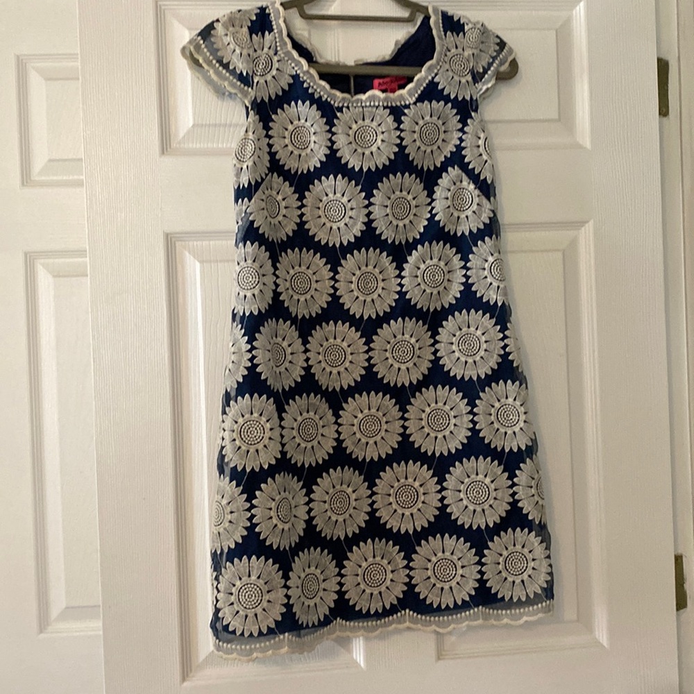 Betsey Johnson Size 2 Dress